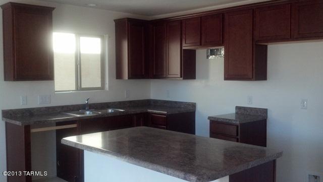 7990 S Nautilus Dr S, Tucson, AZ 85756 photo 2