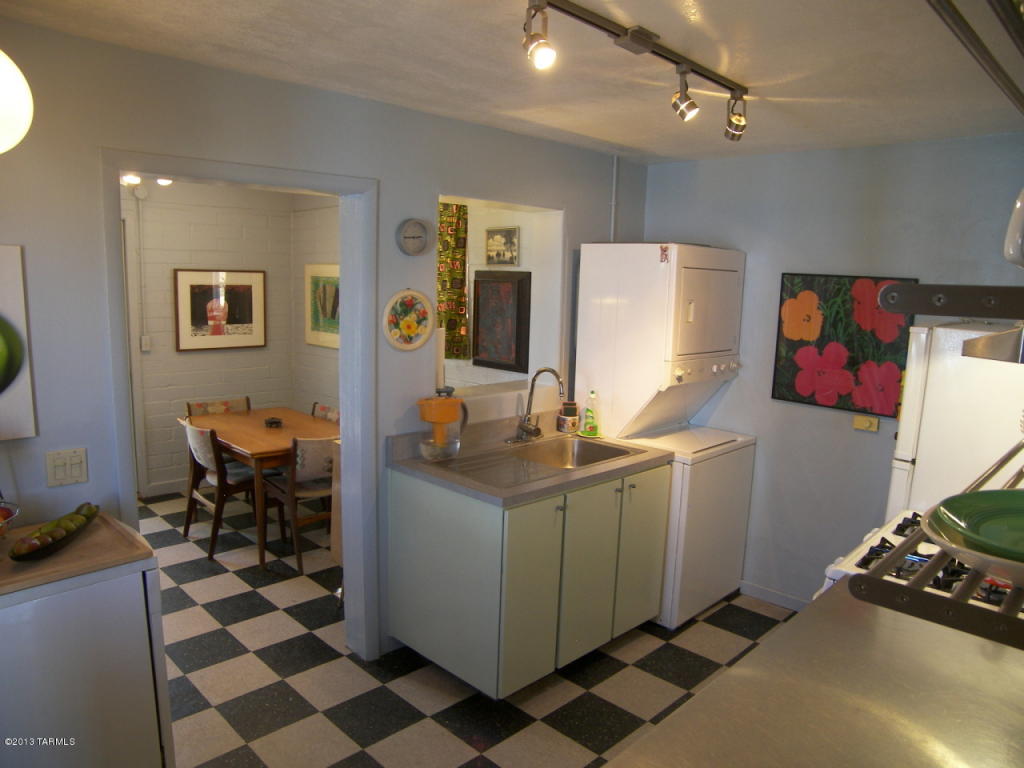 4468 E 4th St, Tucson, AZ 85711 photo 9