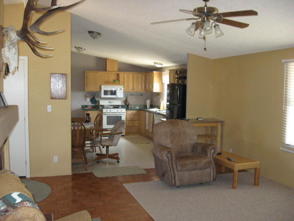 8080 E High Chaparral Pl, Vail, AZ 85641 photo 2