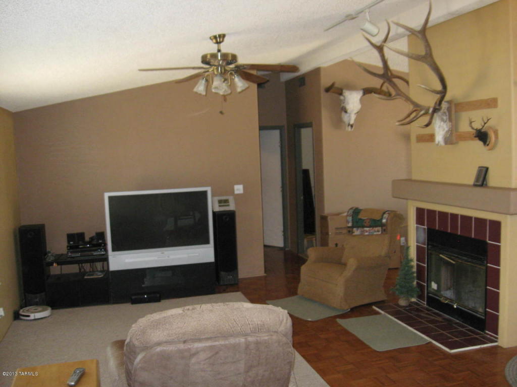 8080 E High Chaparral Pl, Vail, AZ 85641 photo 3