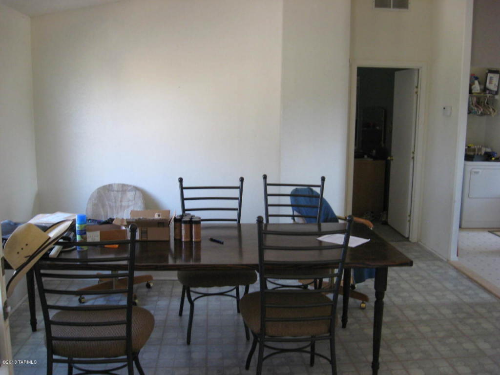 8080 E High Chaparral Pl, Vail, AZ 85641 photo 5