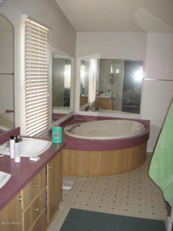 8080 E High Chaparral Pl, Vail, AZ 85641 photo 8