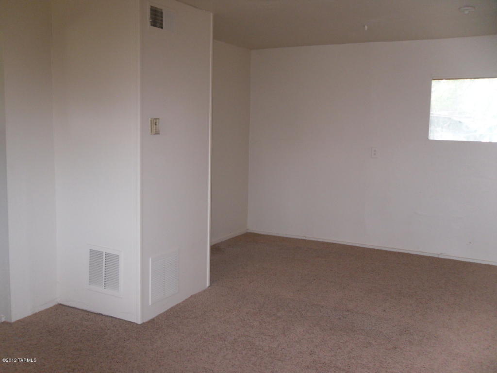 42 E Barry Ln, Saint David, AZ 85630 photo 9