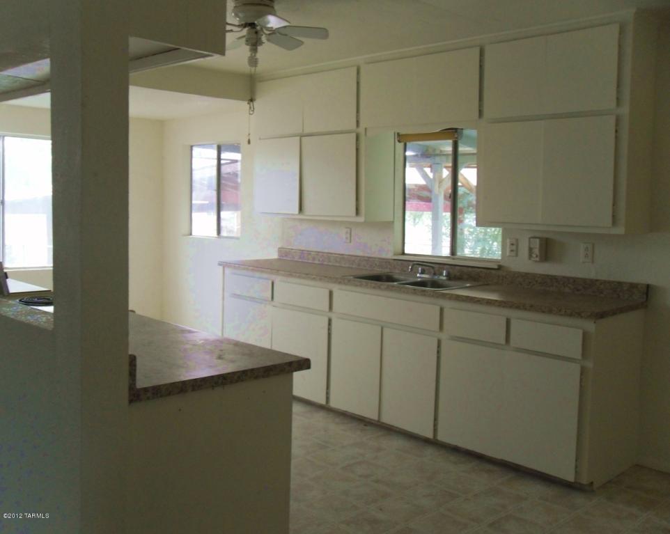 42 E Barry Ln, Saint David, AZ 85630 photo 3