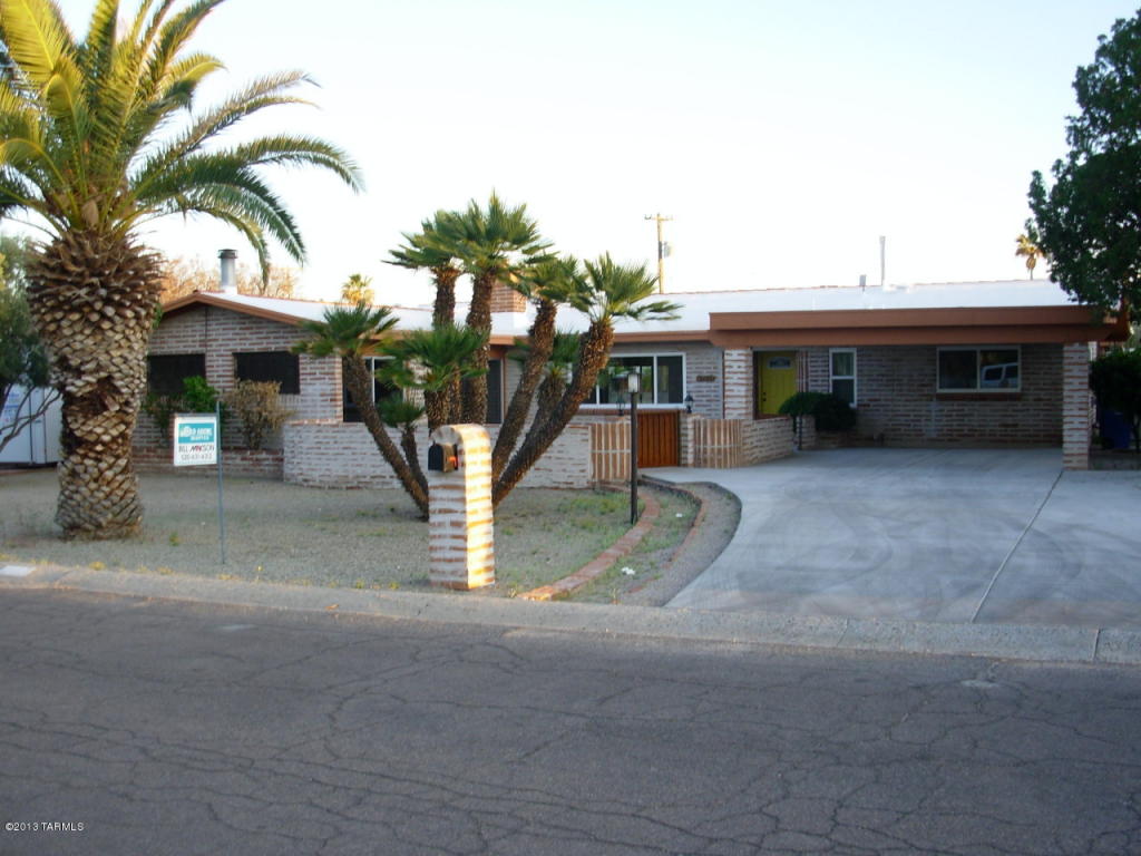 5730 E 8th St, Tucson, AZ 85711 photo 2