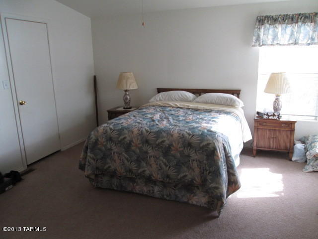 6439 E Raven Run Loop, Tucson, AZ 85756 photo 3