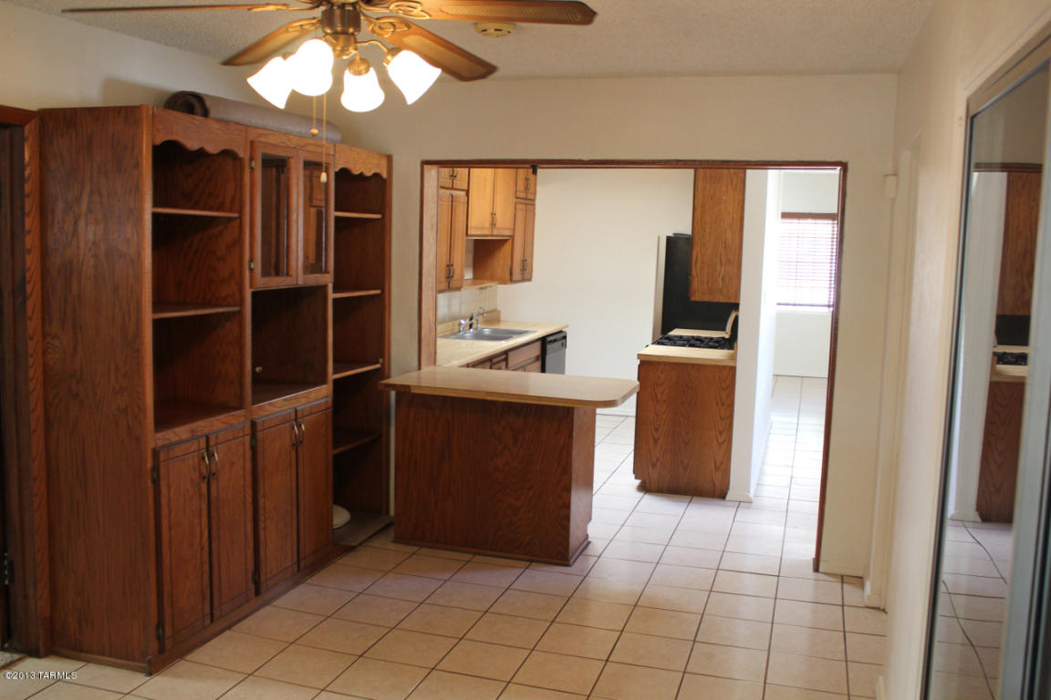 2202 E 19th St, Tucson, AZ 85719 photo 7
