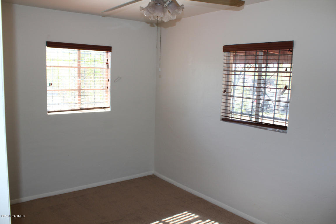 2202 E 19th St, Tucson, AZ 85719 photo 9