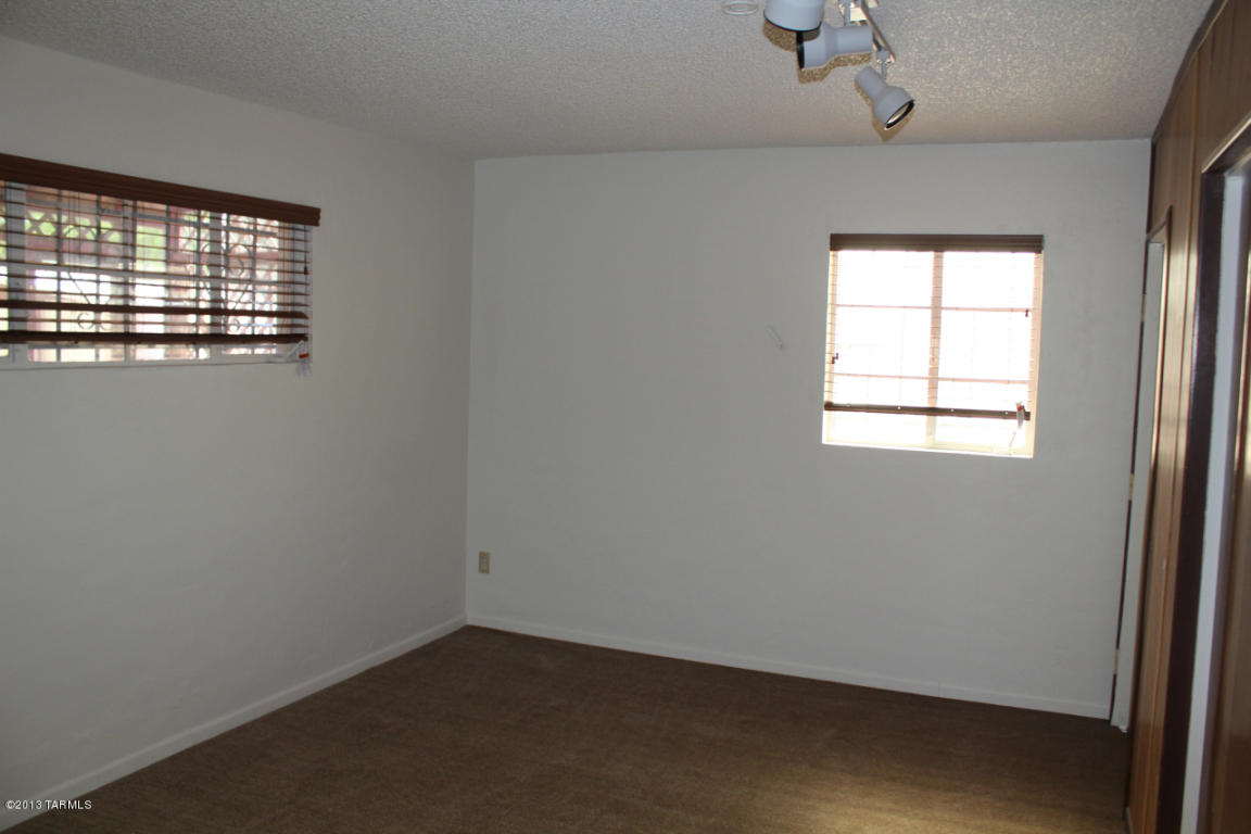 2202 E 19th St, Tucson, AZ 85719 photo 8