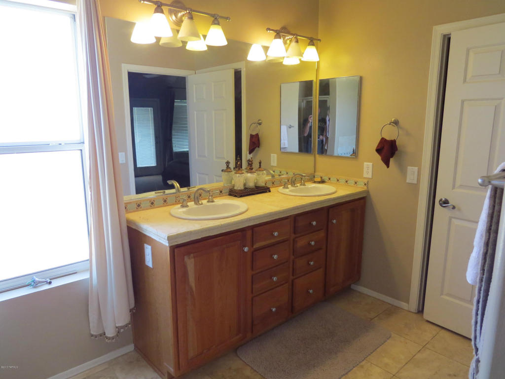 10675 S Silverbluff Dr, Vail, AZ 85641 photo 13