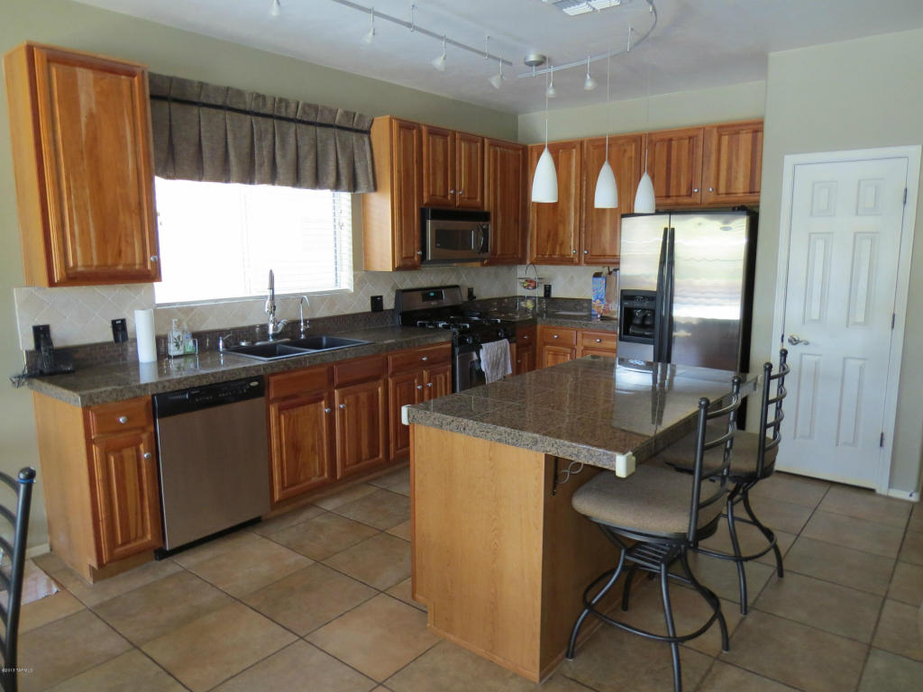 10675 S Silverbluff Dr, Vail, AZ 85641 photo 8