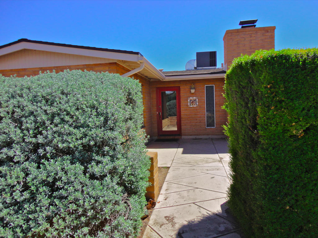 7548 E Hampton Pl, Tucson, AZ 85715 photo 5