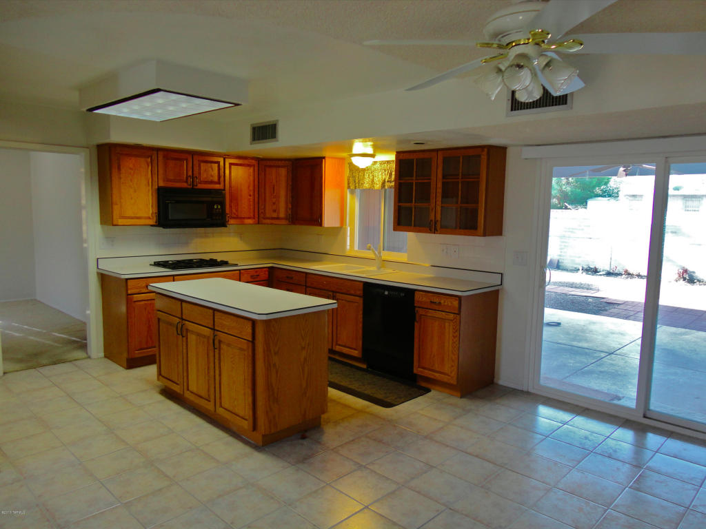 7548 E Hampton Pl, Tucson, AZ 85715 photo 11