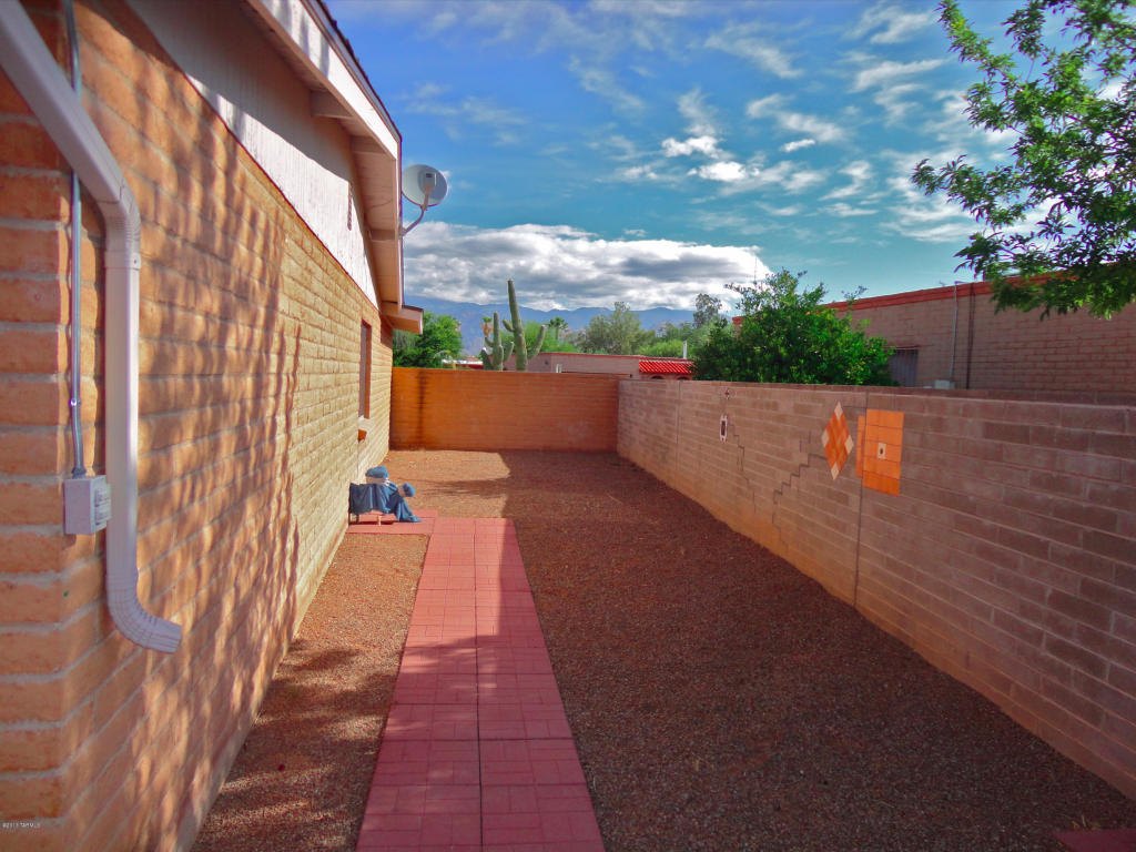 7548 E Hampton Pl, Tucson, AZ 85715 photo 22