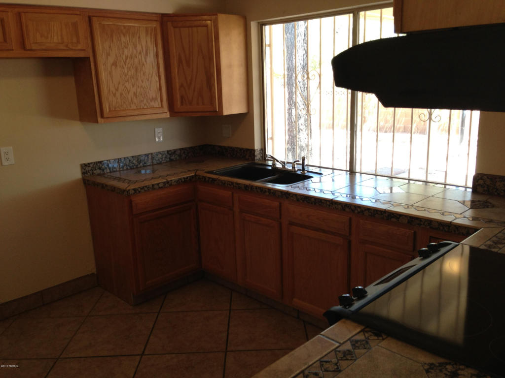 2317 E Bantam Rd, Tucson, AZ 85706 photo 6