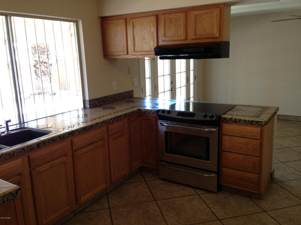 2317 E Bantam Rd, Tucson, AZ 85706 photo 5
