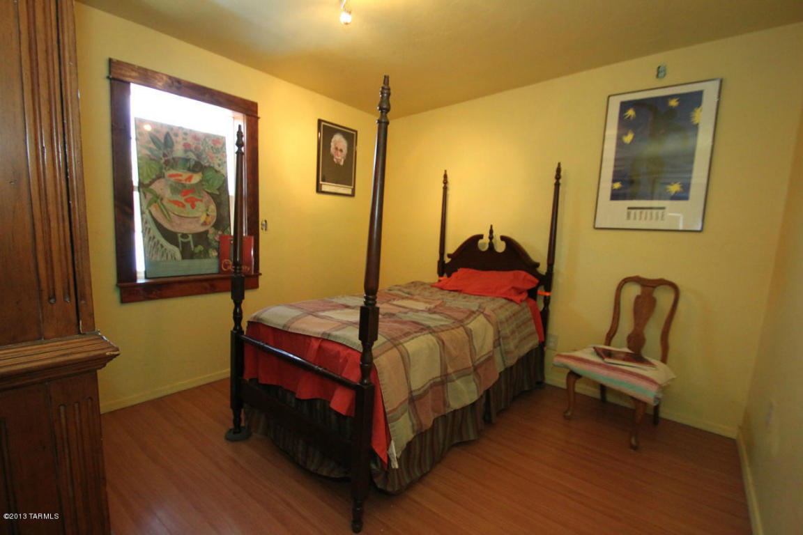 219 E 4th St, Tucson, AZ 85705 photo 17
