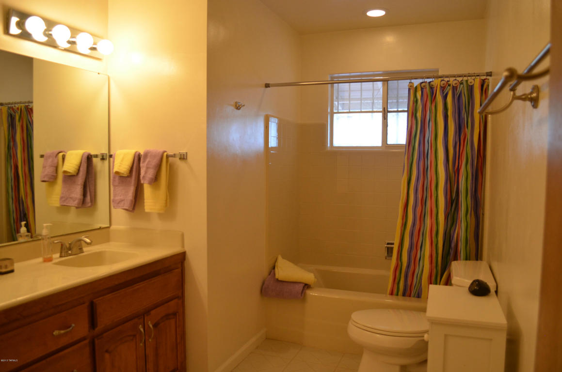 6032 Eli St, Tucson, AZ 85711 photo 5