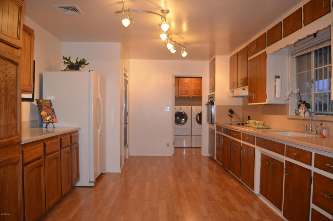 6032 Eli St, Tucson, AZ 85711 photo 3
