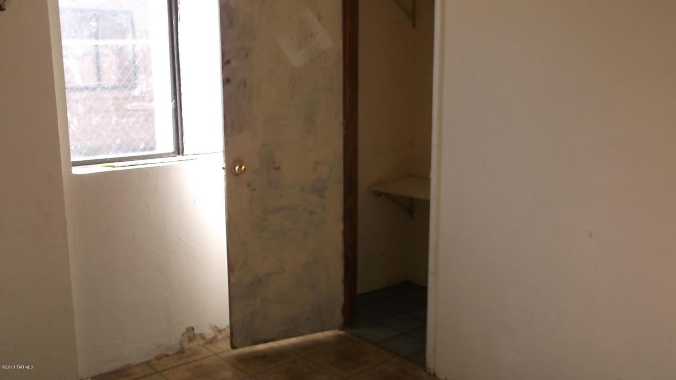 914 E 37th St, Tucson, AZ 85713 photo 5