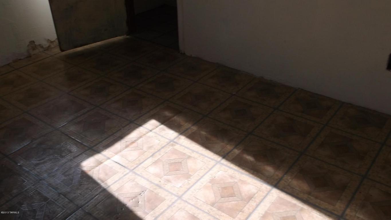 914 E 37th St, Tucson, AZ 85713 photo 6