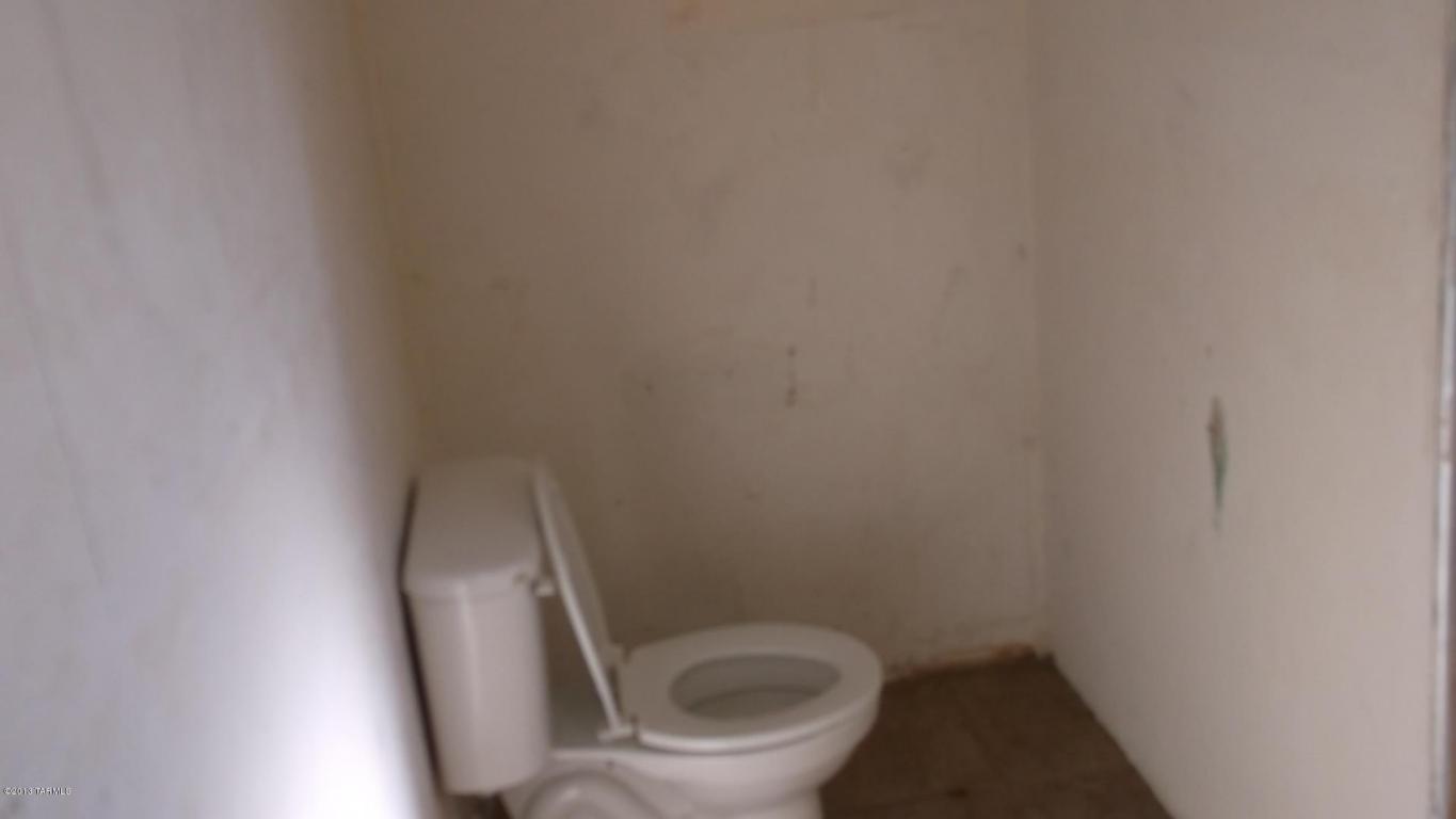 914 E 37th St, Tucson, AZ 85713 photo 13