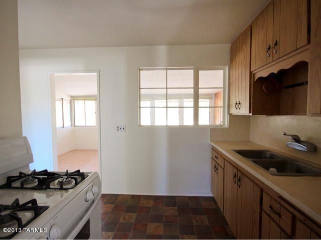 4348 E 15th St, Tucson, AZ 85711 photo 11