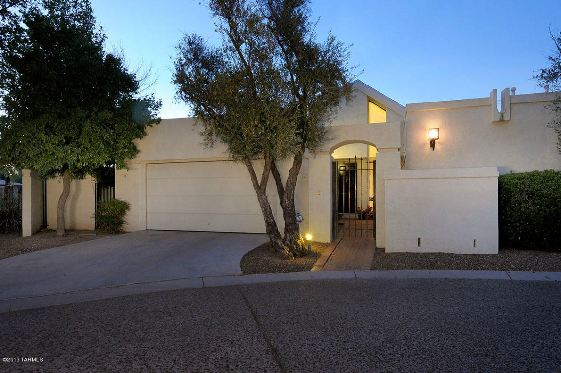 2501 E Forgeus Pl, Tucson, AZ 85716 photo 2