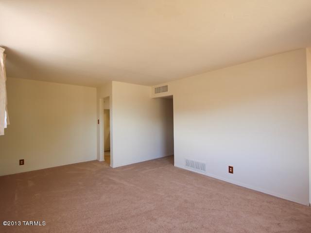 1230 E Allen Rd, Tucson, AZ 85719 photo 4