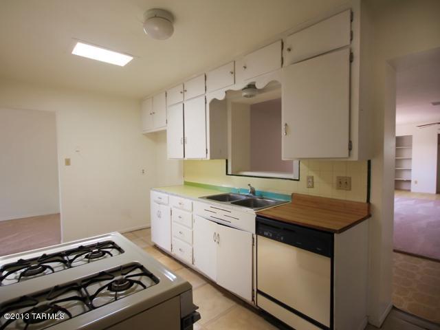 1230 E Allen Rd, Tucson, AZ 85719 photo 10