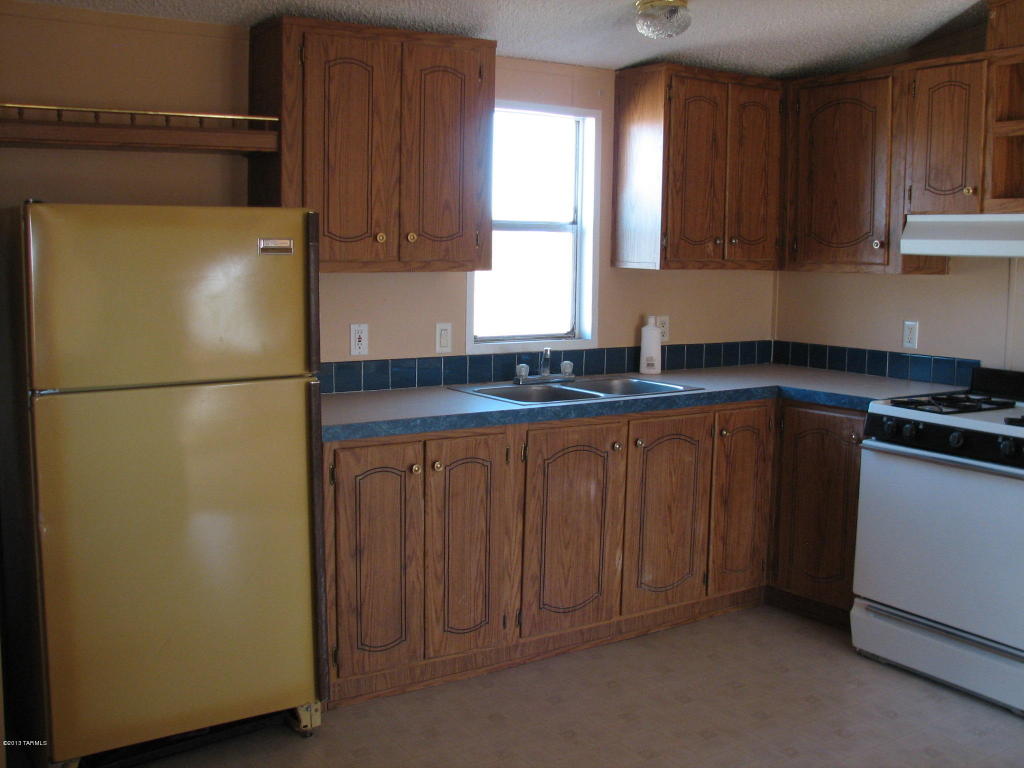 7202 E Apache Dr, Pearce, AZ 85625 photo 4
