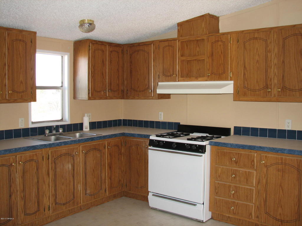 7202 E Apache Dr, Pearce, AZ 85625 photo 3