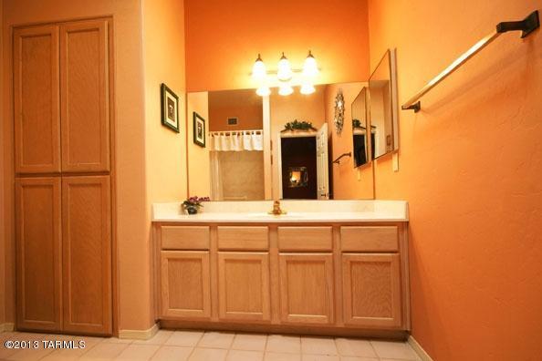 5026 E Regency Cir E, Tucson, AZ 85711 photo 10