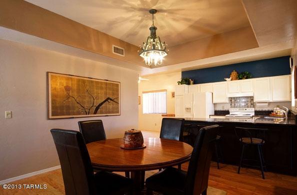 5026 E Regency Cir E, Tucson, AZ 85711 photo 2
