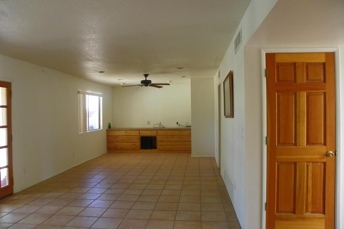 9522 E Walnut Tree Dr, Tucson, AZ 85749 photo 7