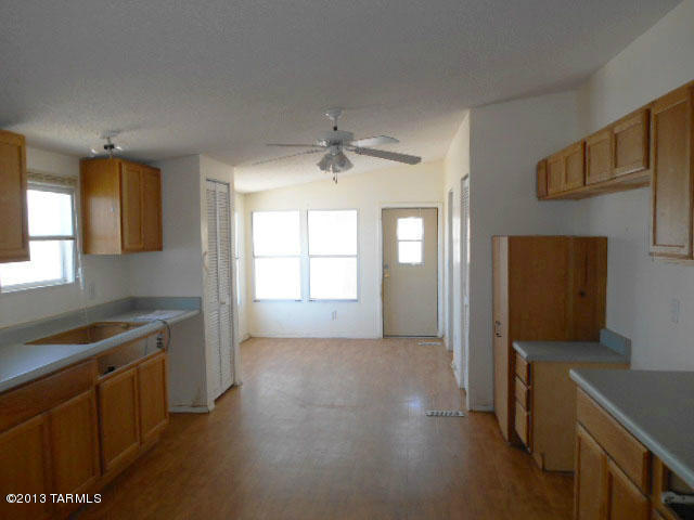 2571 E Pinal Vis, Tucson, AZ 85713 photo 8