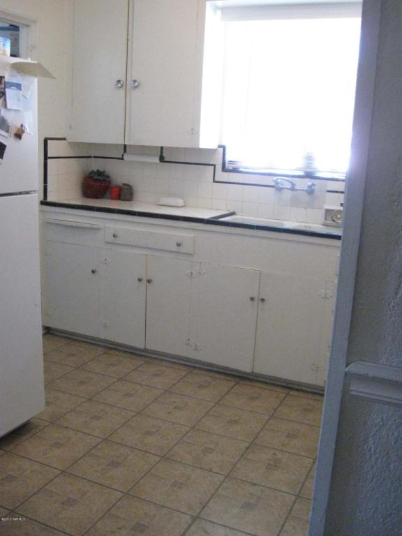 847 E 8th St, Tucson, AZ 85719 photo 12