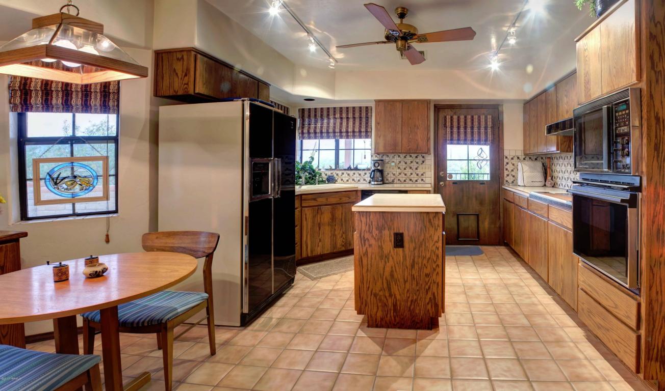 750 N Constitution Dr, Tucson, AZ 85748 photo 1