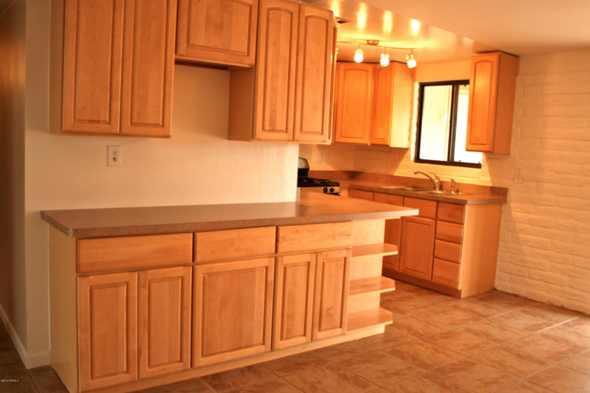 7213 E Freestone Dr, Tucson, AZ 85730 photo 3