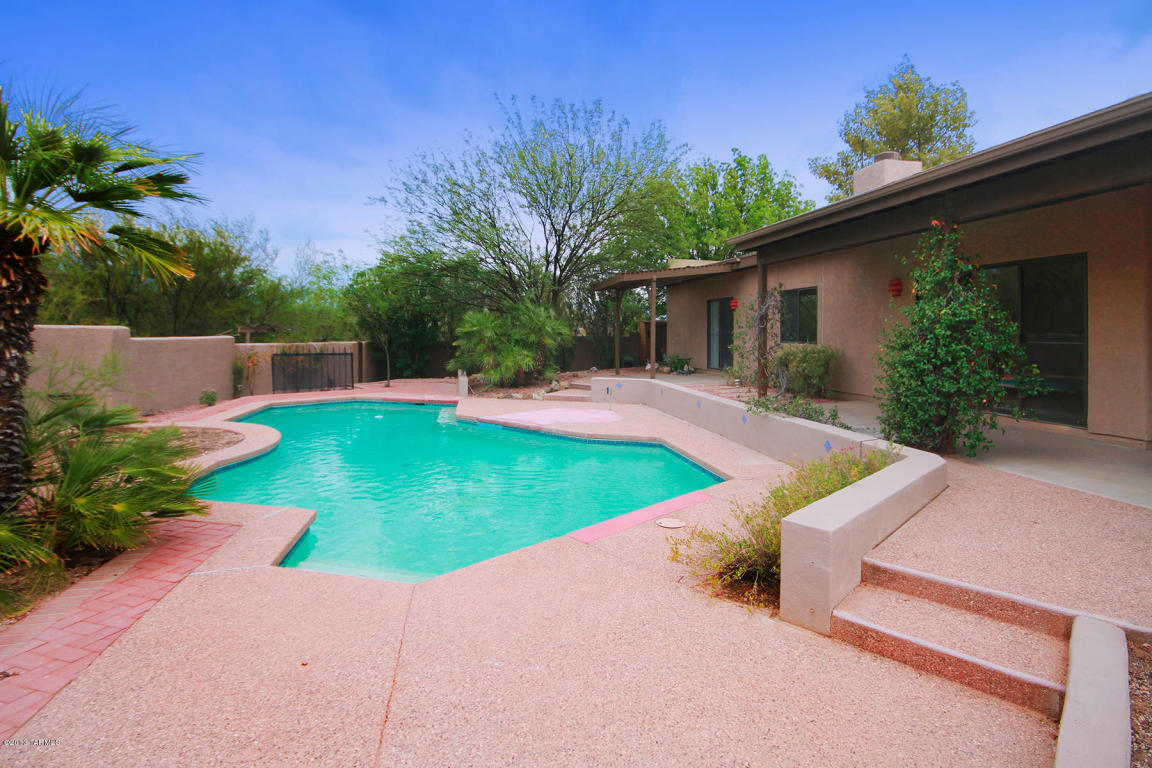 8161 E Rawhide Trl, Tucson, AZ 85750 photo 9