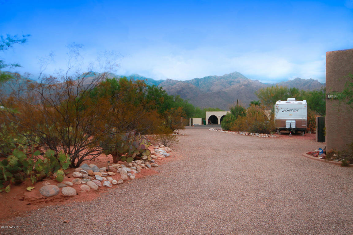 8161 E Rawhide Trl, Tucson, AZ 85750 photo 2