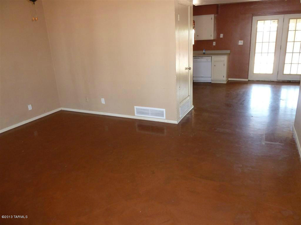 6749 E David Dr, Tucson, AZ 85730 photo 3