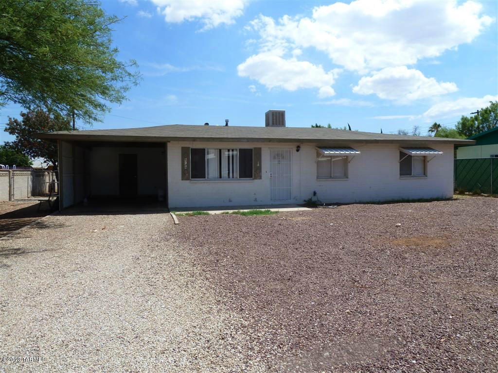 6749 E David Dr, Tucson, AZ 85730 photo 1
