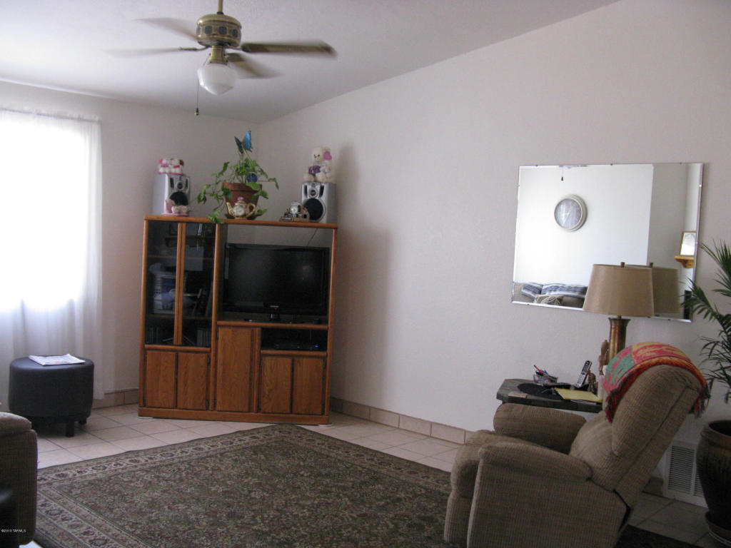 7920 E Constant Pl, Tucson, AZ 85730 photo 10