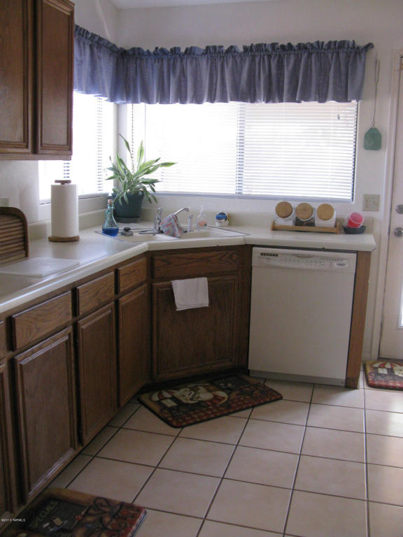7920 E Constant Pl, Tucson, AZ 85730 photo 4