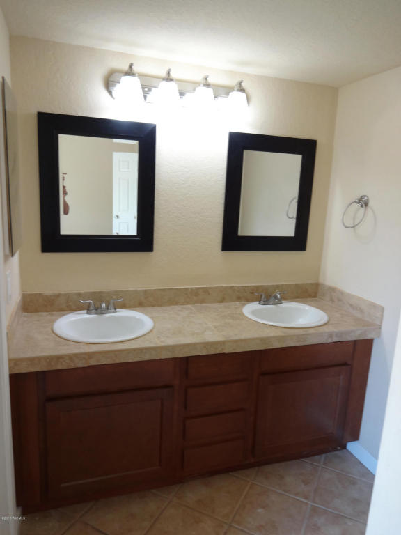 9945 Eugenia Dr, Tucson, AZ 85730 photo 9