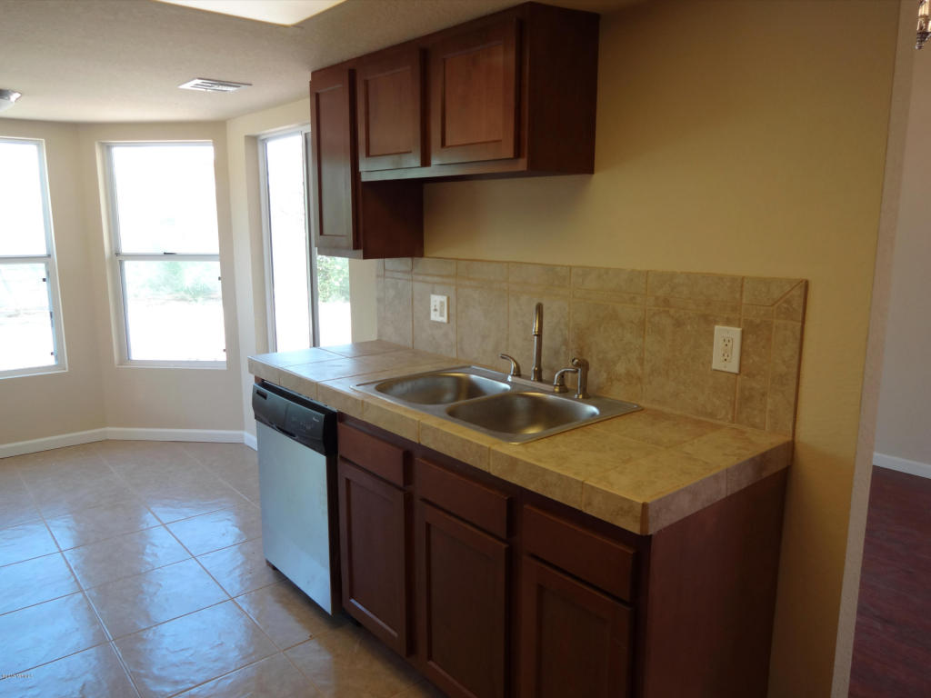 9945 Eugenia Dr, Tucson, AZ 85730 photo 3