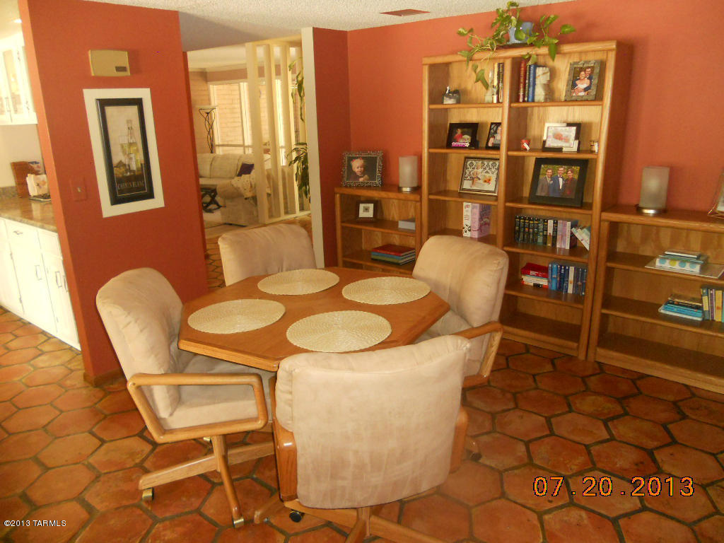 7741 E Cloud Rd, Tucson, AZ 85750 photo 17
