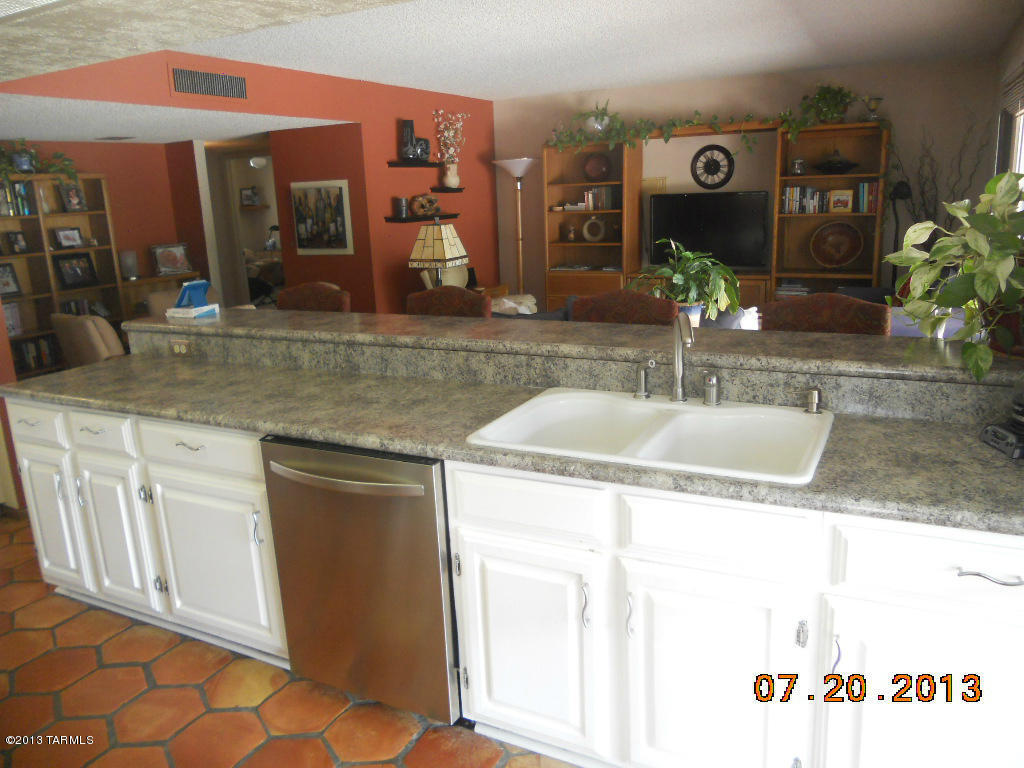 7741 E Cloud Rd, Tucson, AZ 85750 photo 12