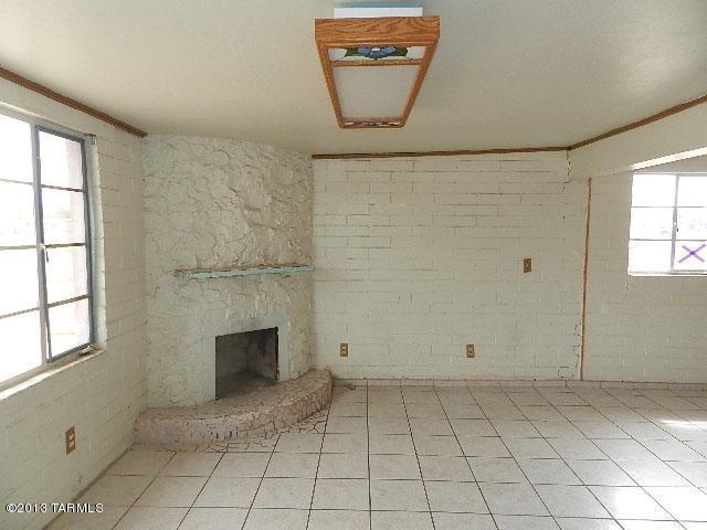 4551 E Sylvane St, Tucson, AZ 85711 photo 6